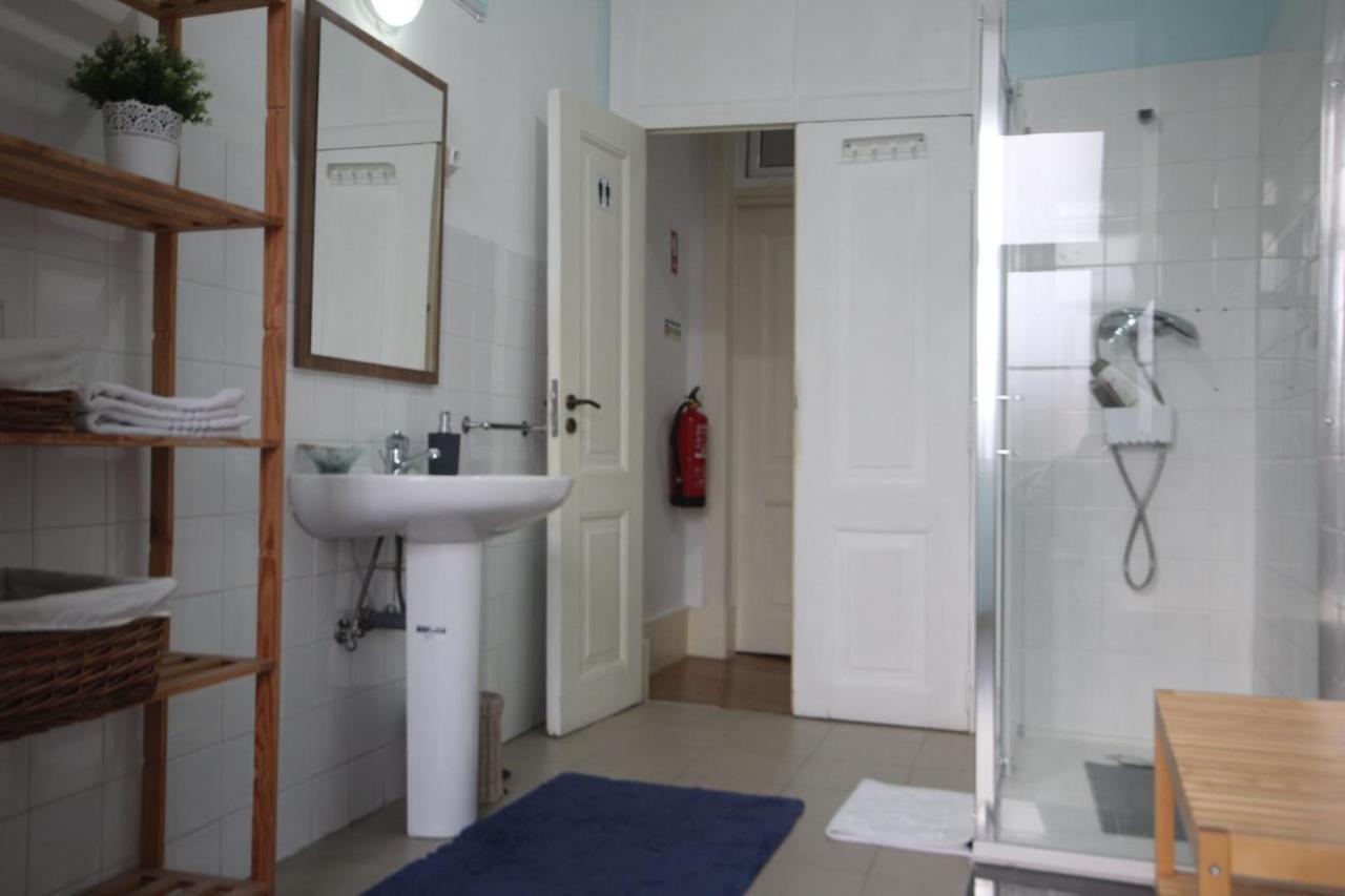 Romantic Chiado 7 -Private Small Single Room With No Outside Window Lisboa Exteriör bild