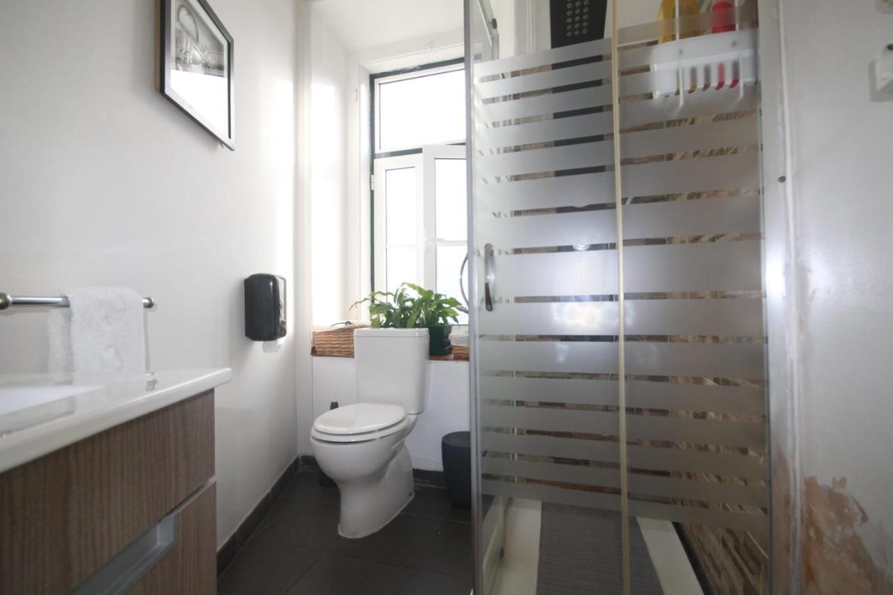Romantic Chiado 7 -Private Small Single Room With No Outside Window Lisboa Exteriör bild
