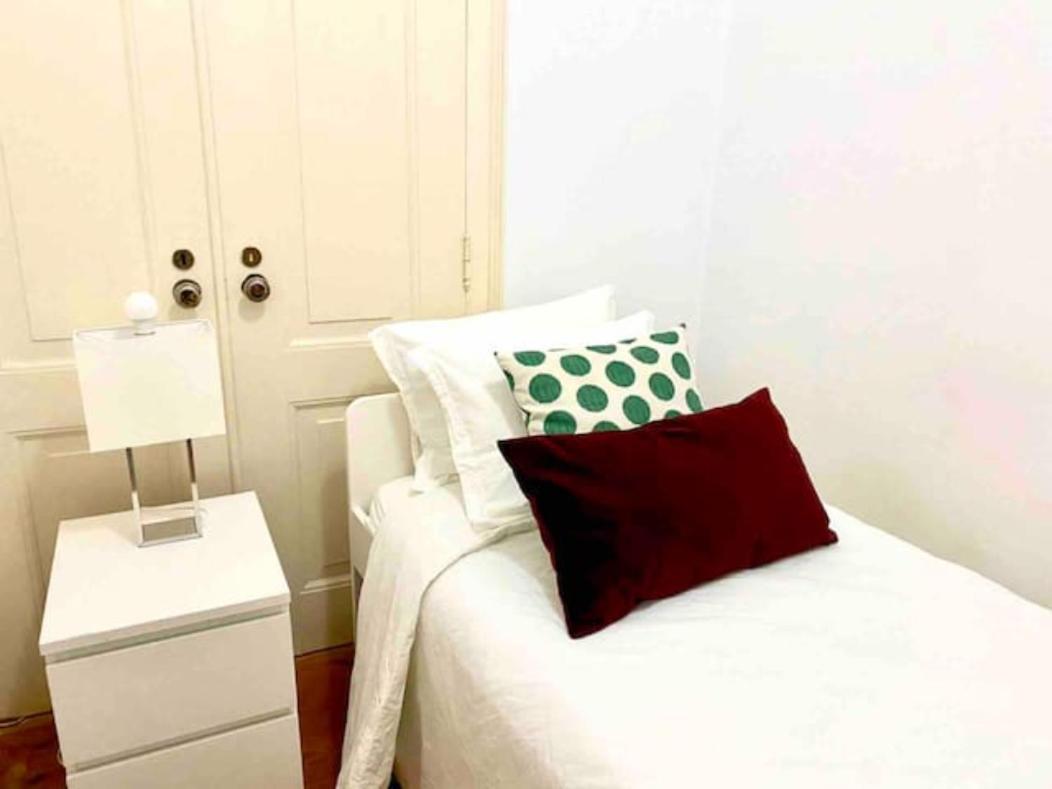 Romantic Chiado 7 -Private Small Single Room With No Outside Window Lisboa Exteriör bild